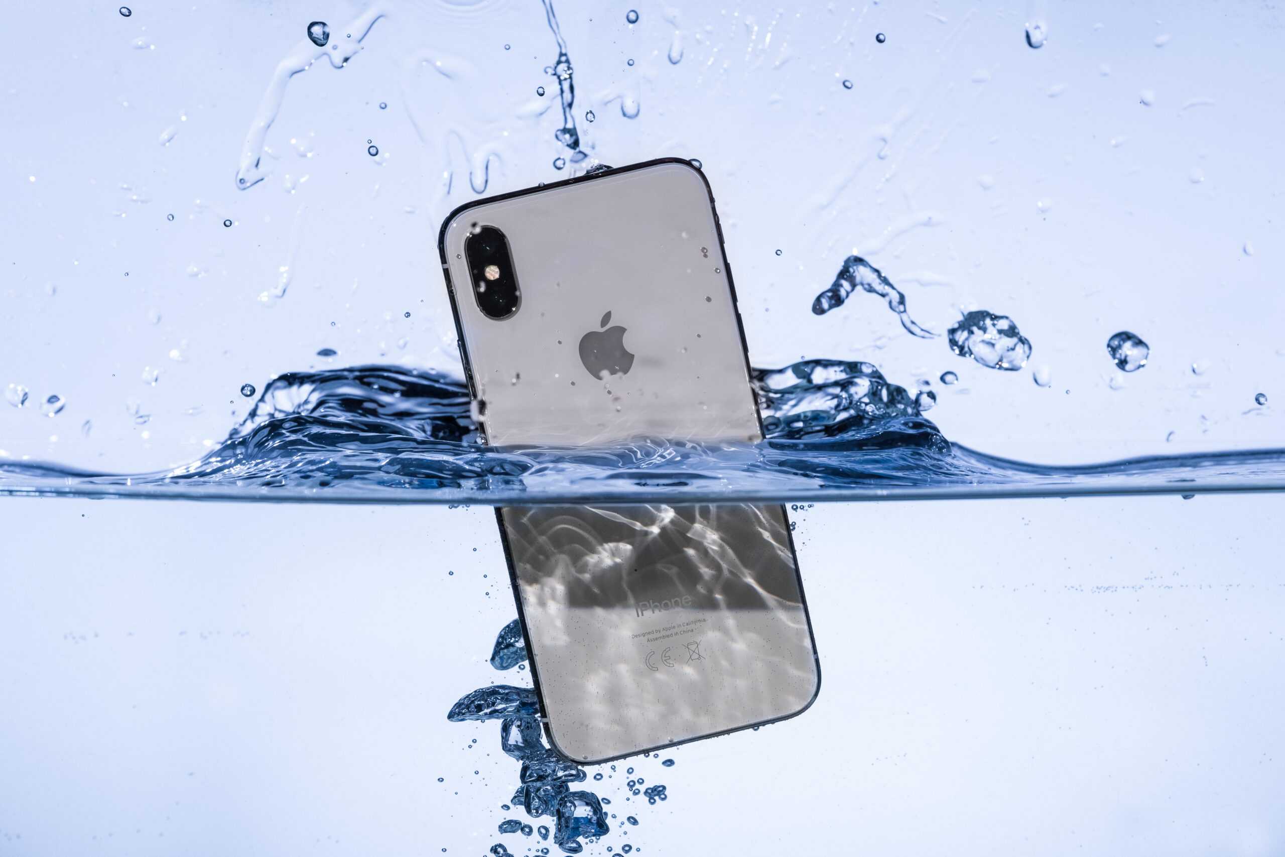 iPhone apple water